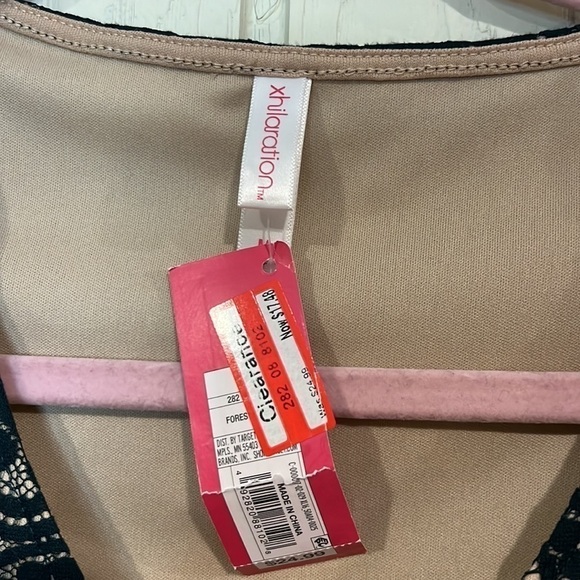 Xhilaration Forest Green Lace Dress Size Medium NWT - Picture 6 of 8